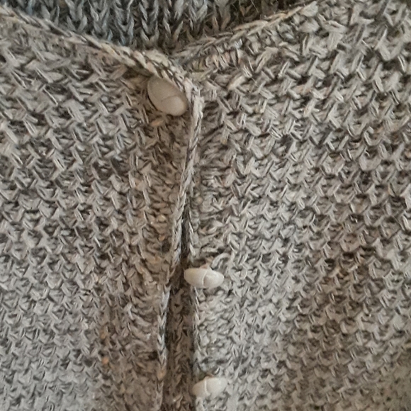 Sweater - Picture 2 of 4
